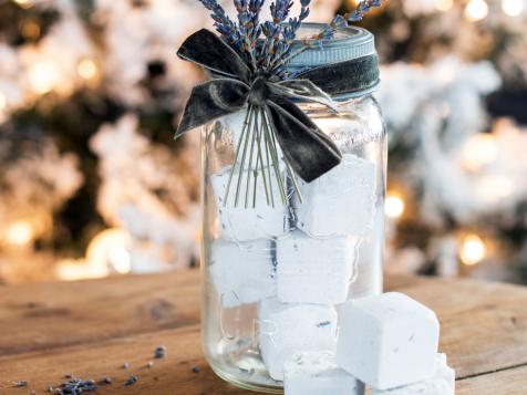 Homemade Gift Idea: Lavender Bath Fizzies