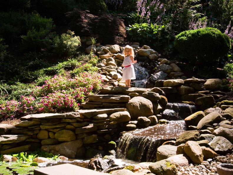Backyard waterfalls and other natural water features for homeowners