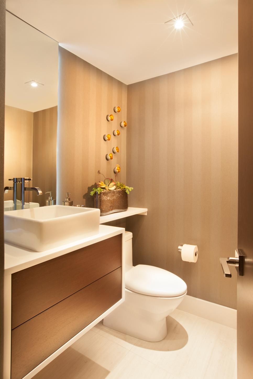 Modern Bathroom Feels Spacious, Clean in Neutral Tones | HGTV