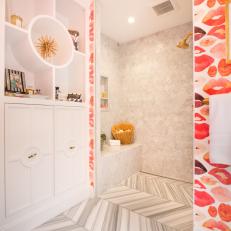 Floor-to-Ceiling Marble and Jewelry-Inspired Accents Set Glam Tone in Bathroom