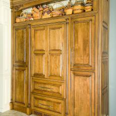 Beautiful Wood Cabinetry in Traditional Kitchen