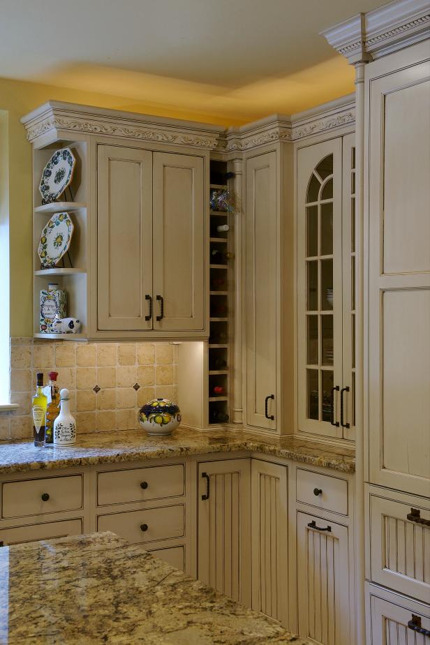 Gorgeous Cream Cabinets in Traditional Kitchen | HGTV