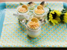 Banana Pudding Jars on Blue Tray