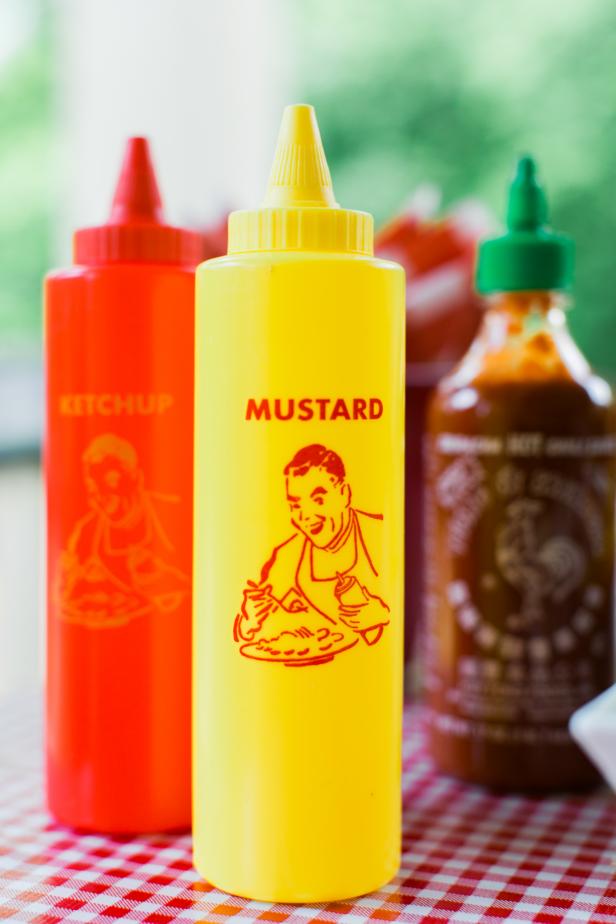 Ketchup and Mustard Containers 