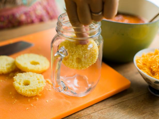 Place cornbread in the bottom of the jar.