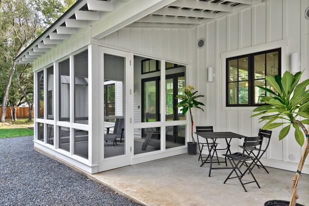 Modern White Farmhouse Porch