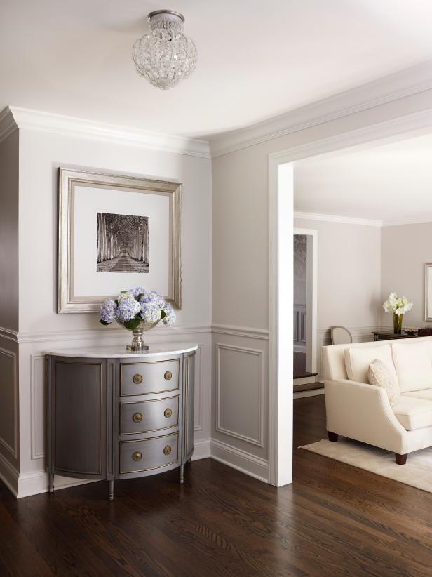 Entryway With Functional Dresser and Elegant Accessories