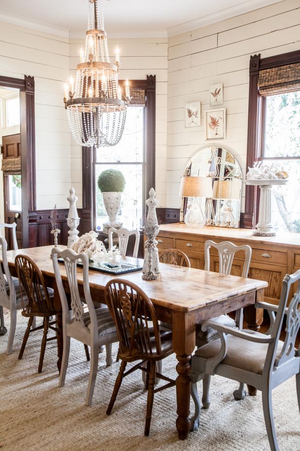 Neutral Country Dining Room With Alternating White & Brown Wood Chairs