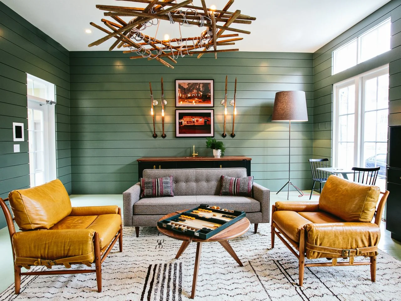 Go Green: 10 Warm-and-Woodsy Ways to Use Forest Green in Any Room | HGTV, image size:1280x960