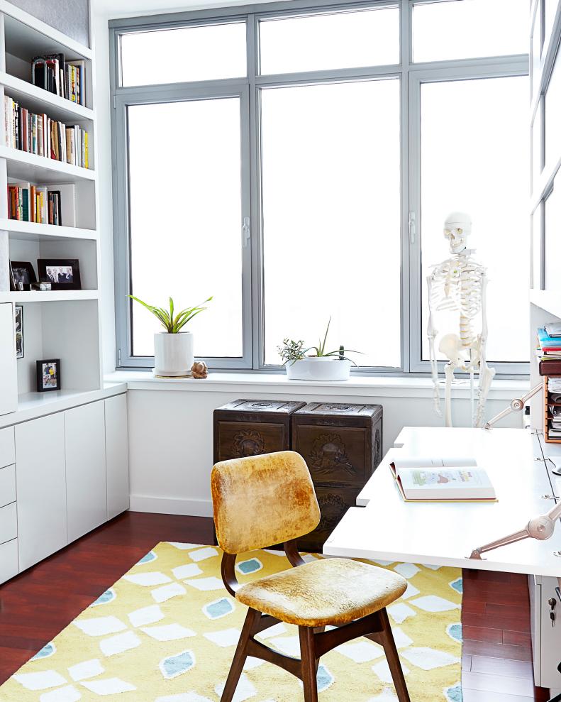 New York Apartment Contemporary Home Office