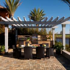 Streamlined Modern Outdoor Dining Area