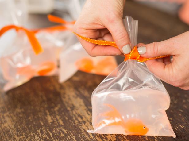 Let cool for at least 30 minutes, then remove from ice water. Tie off the top of the plastic bag with a piece of ribbon.