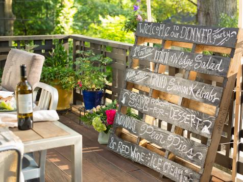 Upcycle an Old Pallet Into a Bistro-Style Menu Board