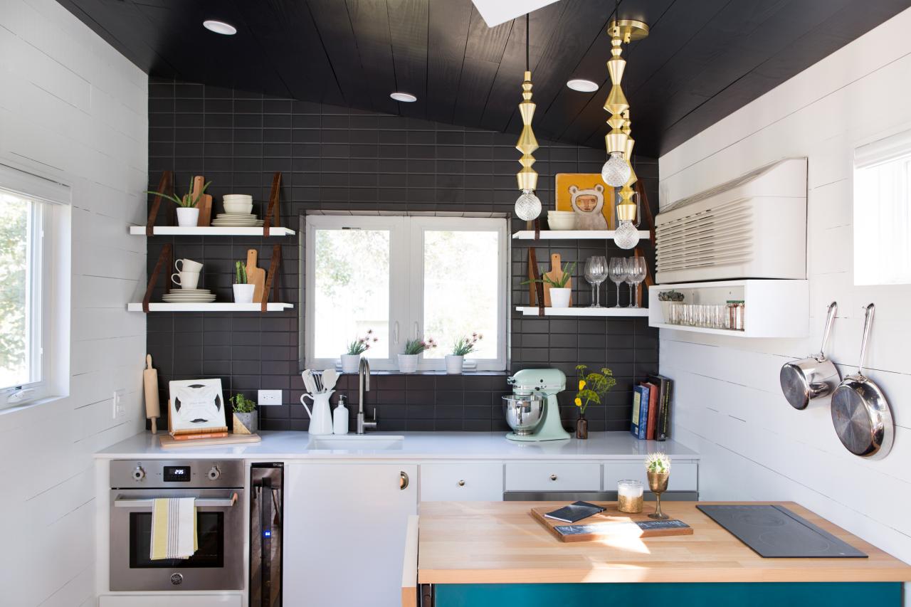20 Teeny Tiny Kitchens Packed With Character   HGTV's Decorating ...