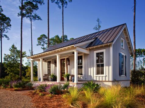 Lowcountry Style Tiny Home Provides Guest, Design Studio Space