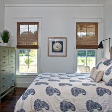 Country-Style Bedroom Features Paisley Bedding