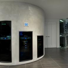 Curved Wall With Integrated Sound System
