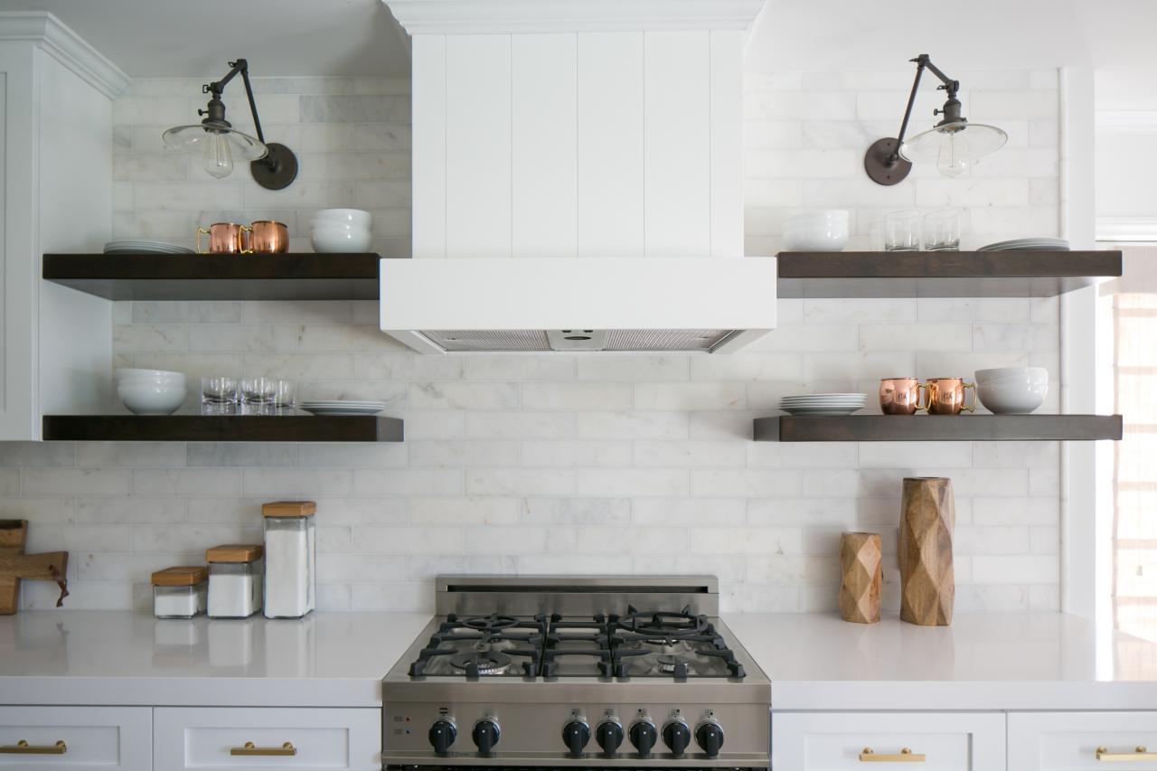 open shelving kitchen decor