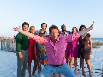 As seen on Beach Flip, Hosts David Bromstad and Nicole Curtis (C) celebrate the end of the show with all of the contestants at the beach in Gulf Shores, Alabama. (action)