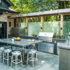 Modern Outdoor Space Ready for Entertaining