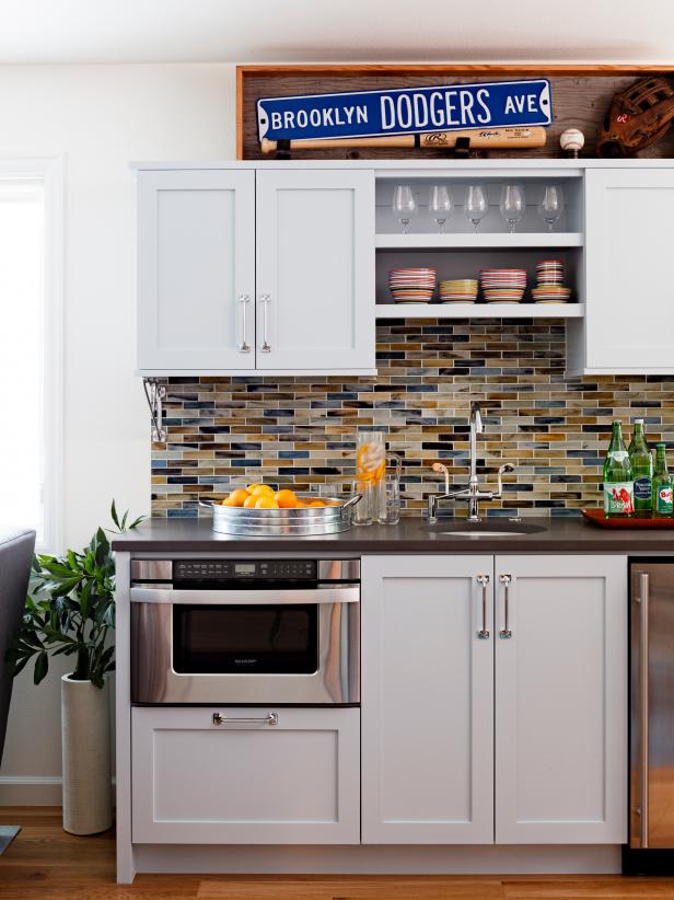 Contemporary Kitchenette With Subway Tile Backsplash & White Cabinets