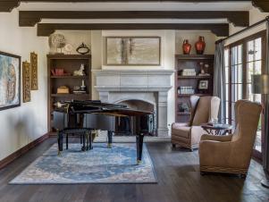 <center>How to Incorporate a Piano Into Your Home Design