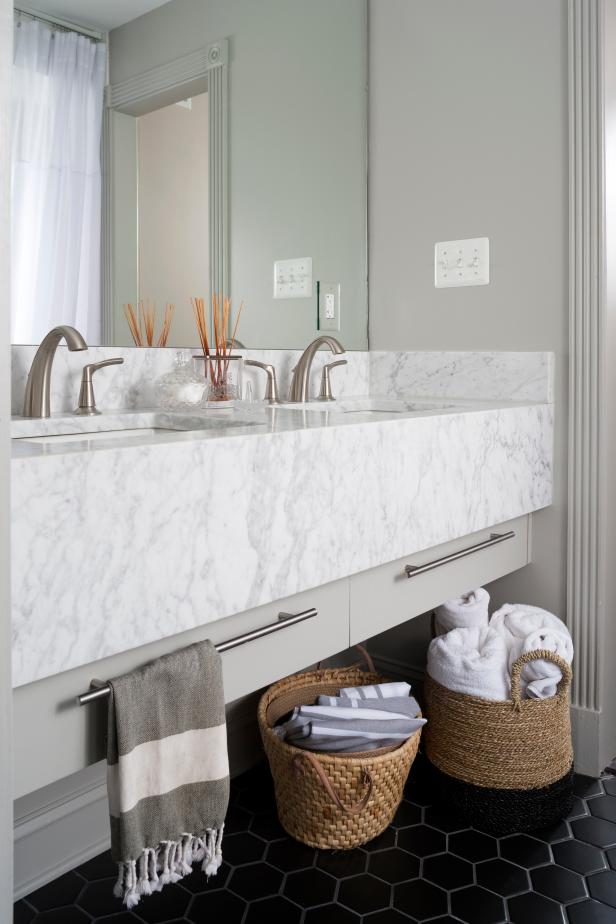 Contemporary White Bathroom 