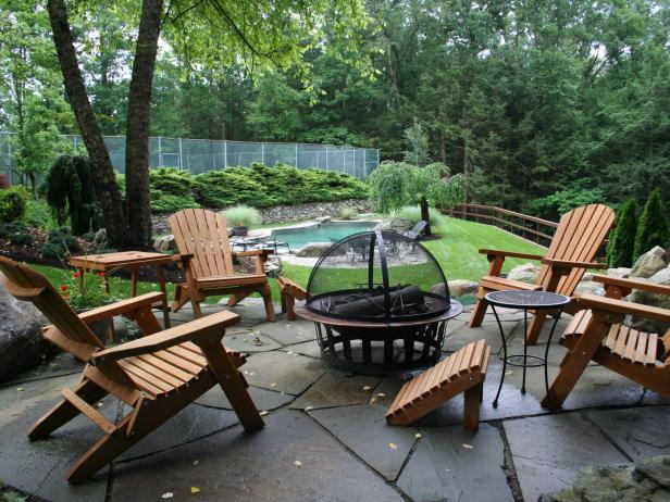 10 Amazing Backyard Fire Pits for Every Budget | HGTV's Decorating