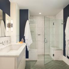 Transitional Master Bathroom With High-Contrast Palette