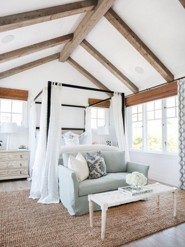 24 Canopy Beds We re Swooning Over HGTV