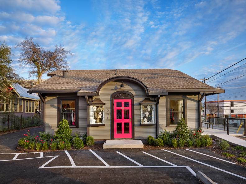 Austin Boutique Features Eye-Catching Pink Door