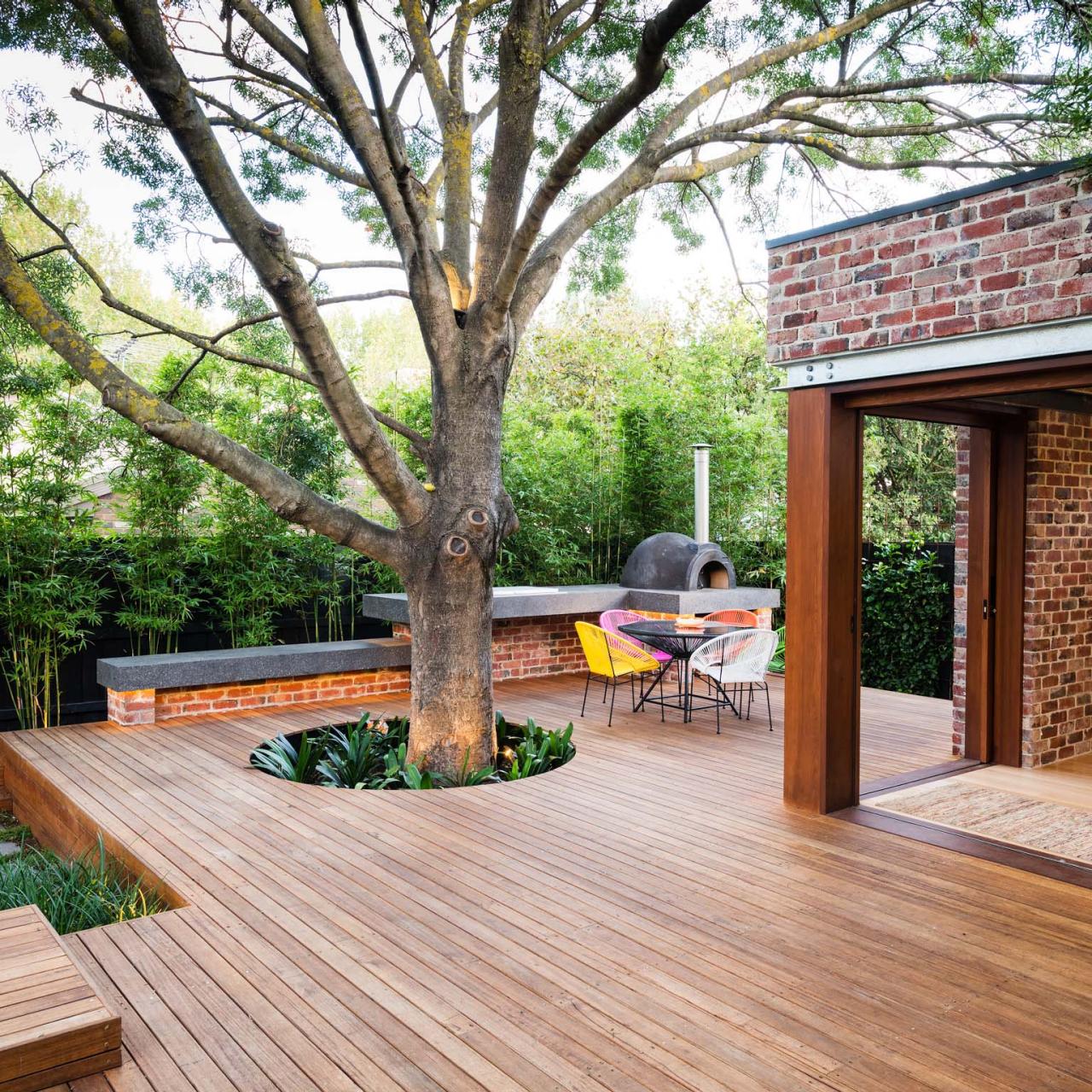 A Simple Guide to Choosing the Best Wood for Your Deck
