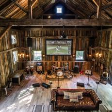 Renovated Barn With Music/Entertainment Space
