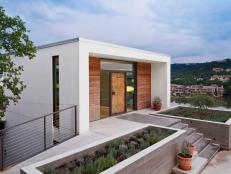 Rooftop-Level Entry Boasts Cool, Contemporary Design