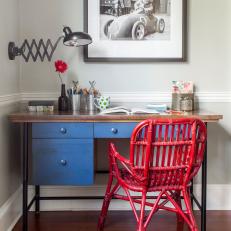 Splash of Red Invigorates Simple Office Space