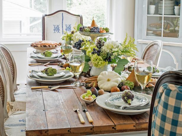 Fall-Inspired Tablescape Features Centerpieces With Produce
