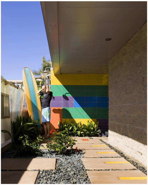 Entry to Modern Home Has Wall of Multicolor Concrete Blocks