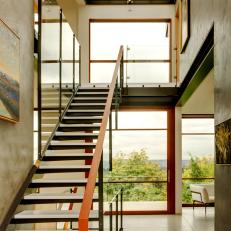 Light Filled Entry: Modern Staircase