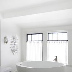 Mod White Soaking Tub in Bright White Bathroom