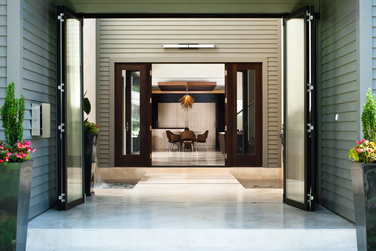 Modern Home With Water Feature and Floating Step Entryway | HGTV, image size:1280x853