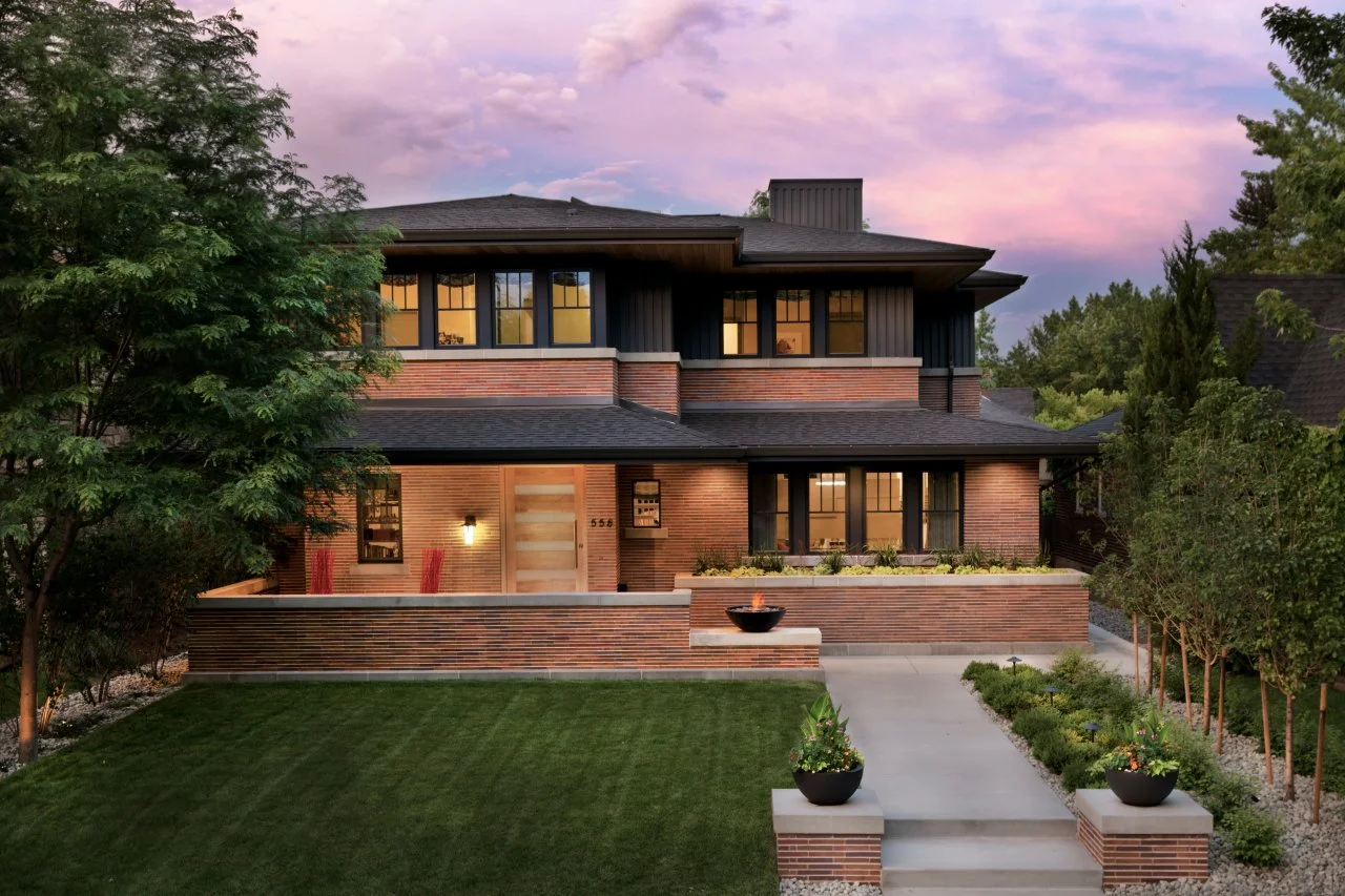 Frank Lloyd Wright-Inspired Home With Lush Landscaping | HGTV, image size:1280x853