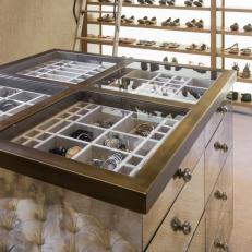 Contemporary Walk-In Closet With Jewelry Display 