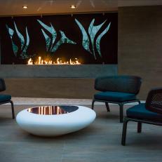 Sleek Outdoor Seating  and Fireplace in Modern Patio 