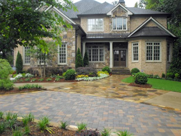 Driveways with Pavers, Concrete and Flagstone