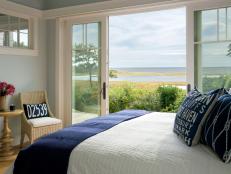 Coastal Bedroom Keeps Focus on Martha's Vineyard Surroundings