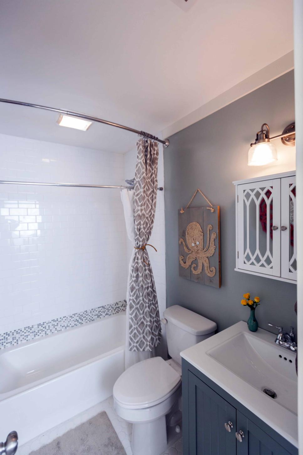 20 Small Bathroom Before and Afters HGTV