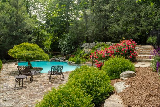 Landscape Your Pool For A Lush Look Diy