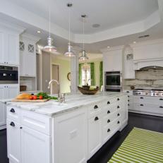White Transitional Kitchen with TImeless Style 