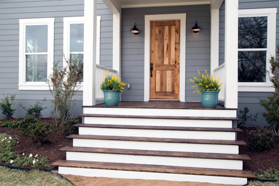 Clint Harp's Furniture Designs From Fixer Upper Fixer Upper Home With Chip and Joanna