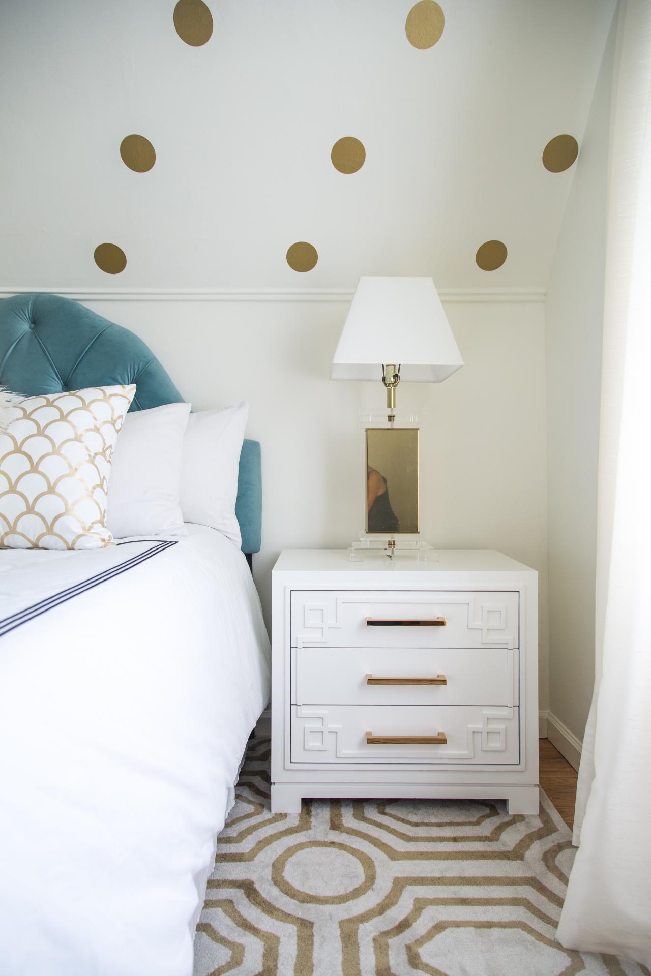Hollywood Regency Bedroom Features Metallic Accents Hgtv